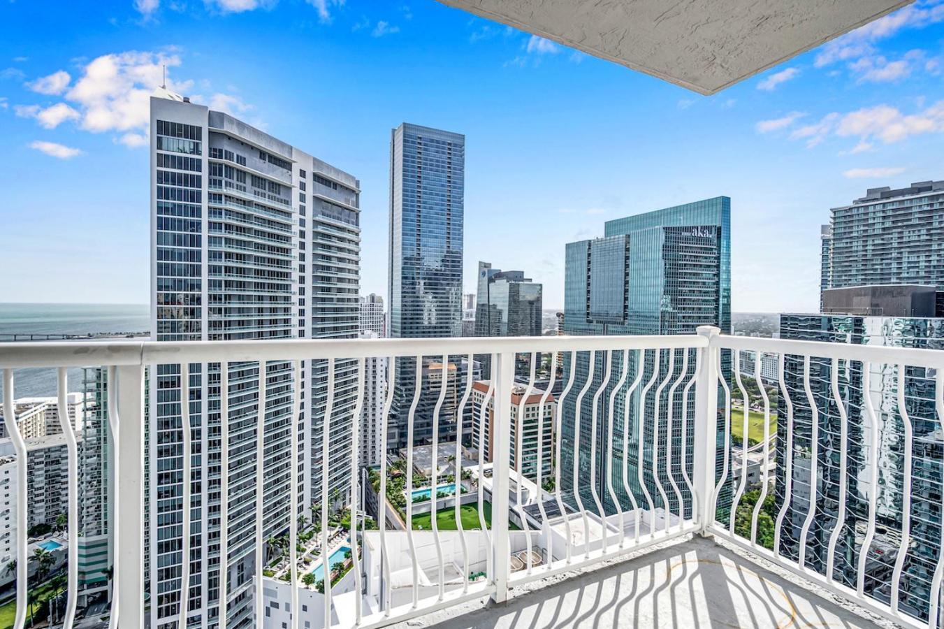*Luxurious Highrise 2Brcondo Brickell- Waterviews* Маямі Екстер'єр фото
