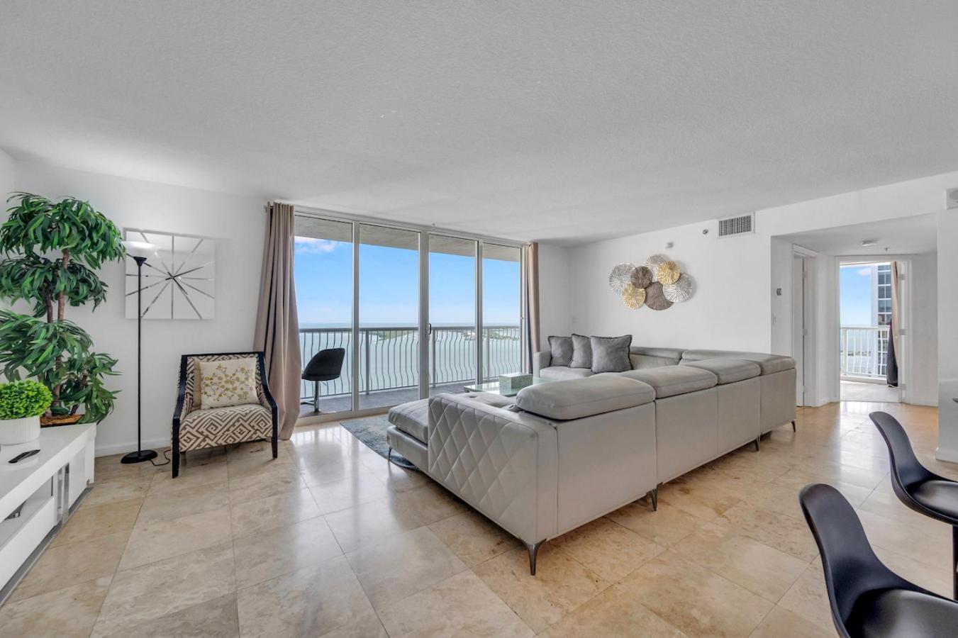 *Luxurious Highrise 2Brcondo Brickell- Waterviews* Маямі Екстер'єр фото